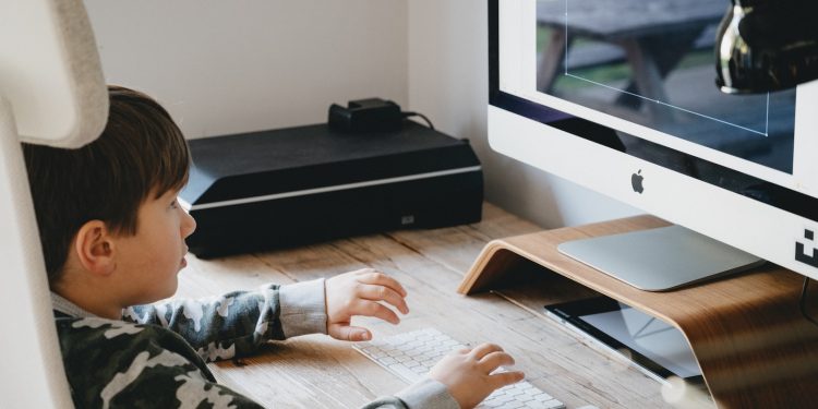 Achieving Top Grades: Maximizing Academic Potential with Effective Study Habits